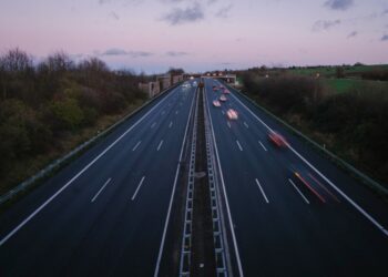 أرمينيا تدعم مشروع ممر دولي لنقل البضائع عبر كازاخستان وتركمانستان وإيران