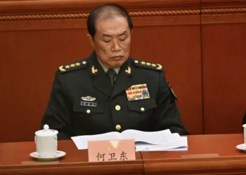 العقيد مايكل راندريانيرينا يتولى رئاسة مدغشقر بعد الإطاحة بأندري راجولينا