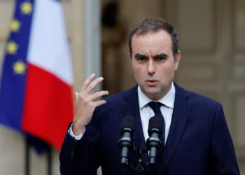 القوات الباكستانية تسيطر على 19 موقعاً حدودياً أفغانياً بعد اشتباكات عنيفة مع طالبان