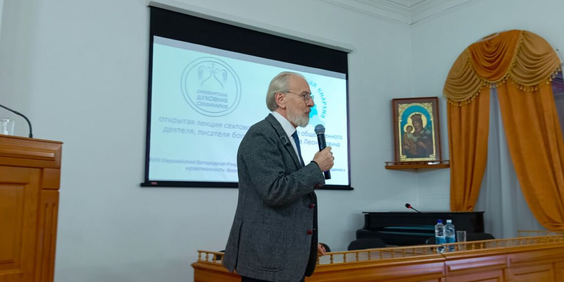 البروفسور ألكسندر دفوركين يحذر من تصاعد التيارات الوثنية الجديدة في روسيا