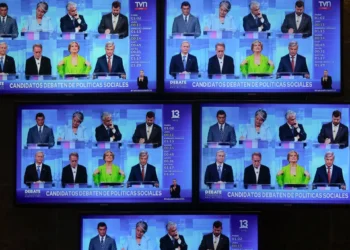 الشيليون يتوجهون إلى صناديق الاقتراع وسط مخاوف أمنية وهجرة غير نظامية