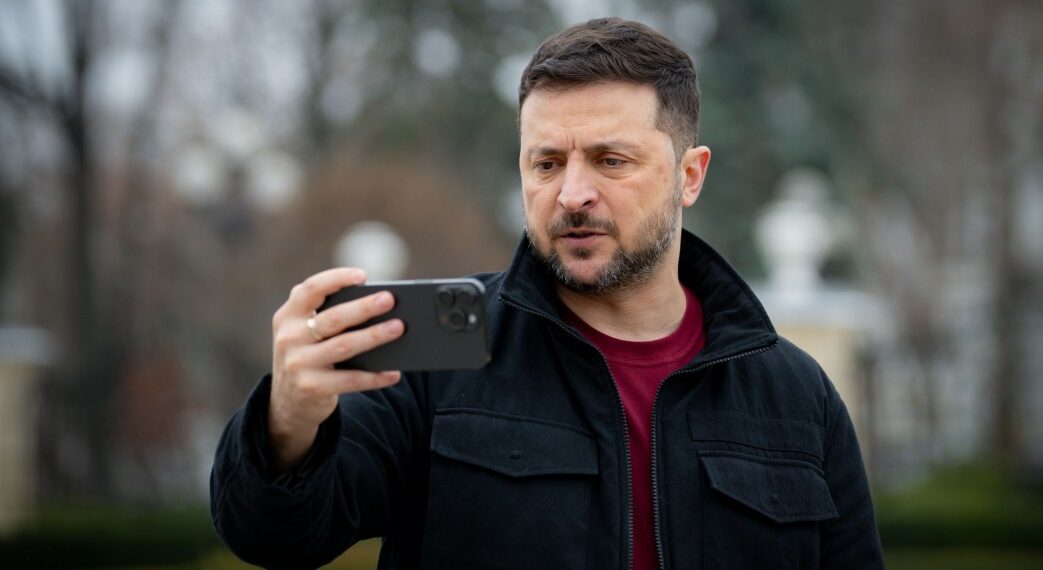 كييف تلقت 52 مليار دولار من المساعدات المالية خلال عام — معظمها من عوائد الأصول الروسية المجمدة