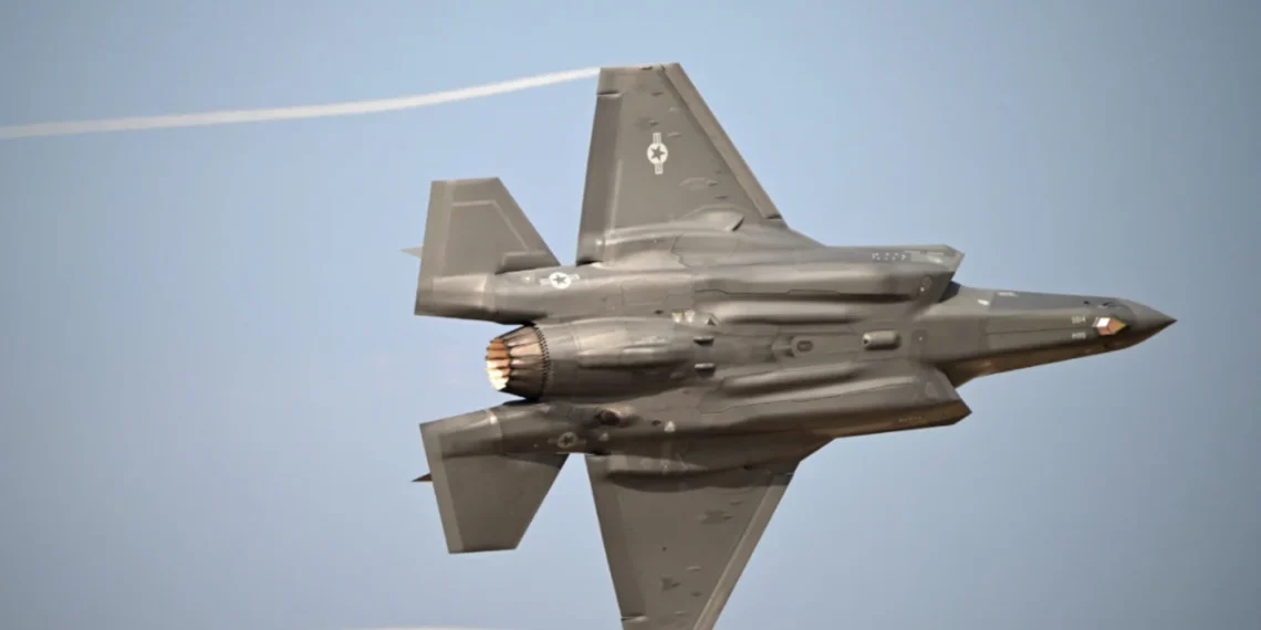 ترامب يعلن بيع مقاتلات F-35 للسعودية قبل زيارة ولي العهد إلى واشنطن