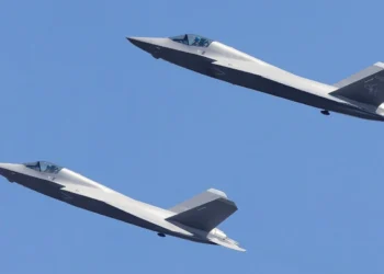 مقاتلة J-35 الصينية تستقطب اهتمام مشترين في الشرق الأوسط رغم غياب المعلومات الكاملة عن قدراتها