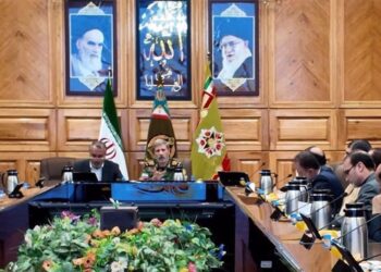 الاتحاد الأوروبي يخفض نبرته العلنية تجاه الصين… بينما يجهّز أكبر حملة تشريعية لفك الارتباط معها