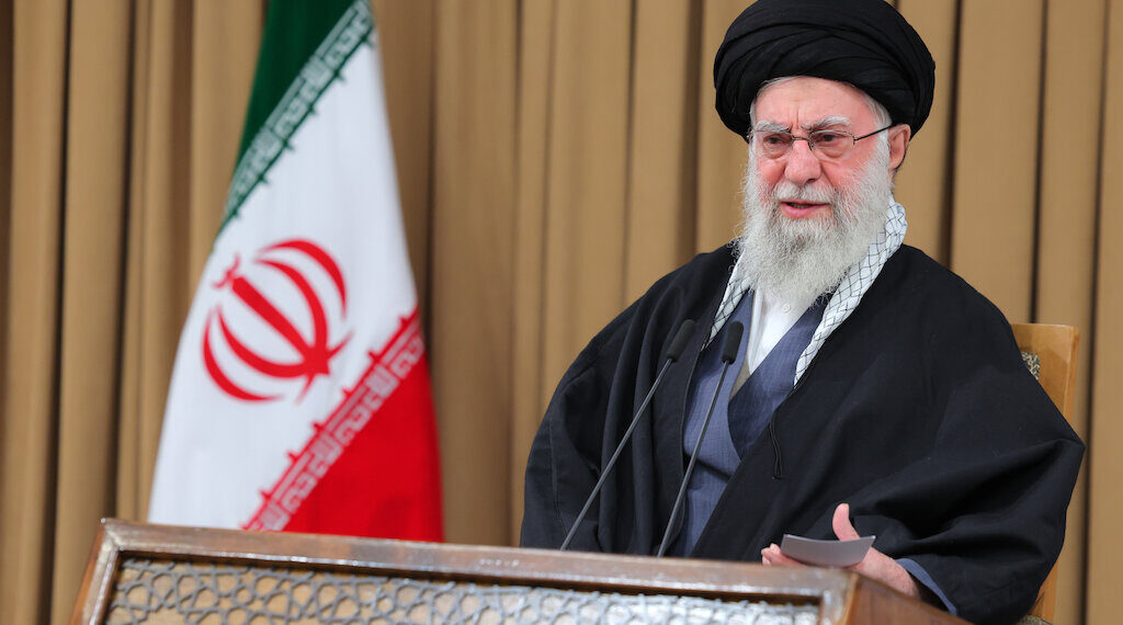 بوتين يكشف للمرة الأولى هيكل مقترحات السلام الأمريكية ويعلن استعداد موسكو لبدء مفاوضات مباشرة مع واشنطن