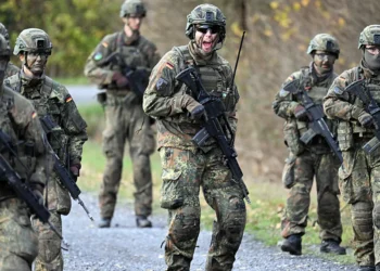 ألمانيا تقرّ حزمة حوافز جديدة للخدمة العسكرية التطوعية… وبرلين تلوّح بعودة التجنيد الإجباري