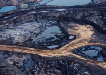 الاتحاد الأوروبي يخفض نبرته العلنية تجاه الصين… بينما يجهّز أكبر حملة تشريعية لفك الارتباط معها