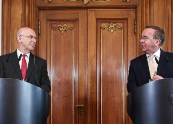 الصين تطلق مناورات عسكرية واسعة حول تايوان وتضع قواتها في حالة تأهب قصوى