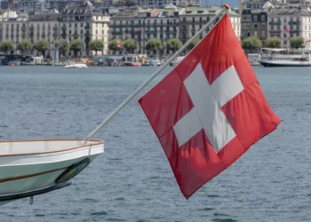 ماكرون يكشف عن خدمة عسكرية تطوعية جديدة لتعزيز قدرات الجيش الفرنسي ابتداءً من 2026