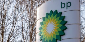 BP تبيع حصة مسيطرة في «كاسترول» مقابل 10.1 مليار دولار ضمن برنامج التخارج