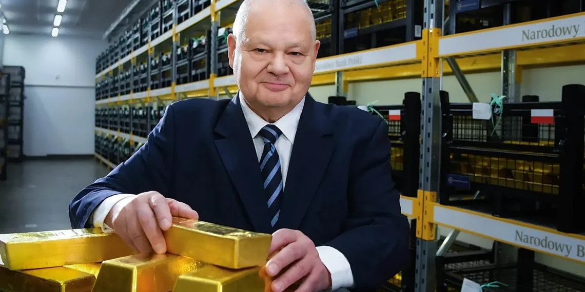 بولندا تعزز احتياطياتها من الذهب إلى نحو 550 طناً في تحول استراتيجي للأمن المالي