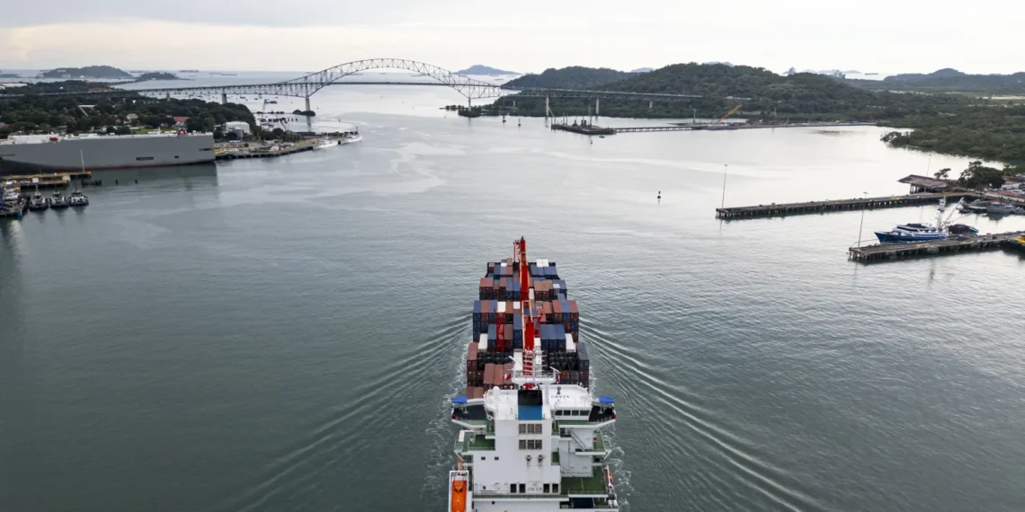 فرنسا تقيد وصول السفير الأمريكي إلى الوزراء بعد خلاف دبلوماسي بشأن مقتل ناشط يميني