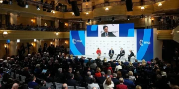 تايوان تبلغ واشنطن باستحالة نقل جزء كبير من سلاسل توريد أشباه الموصلات إلى الولايات المتحدة