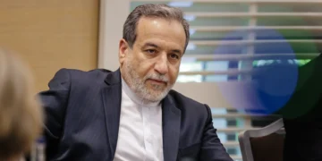 ارتفاع أسعار النفط مع استمرار الغموض حول تأمين مضيق هرمز