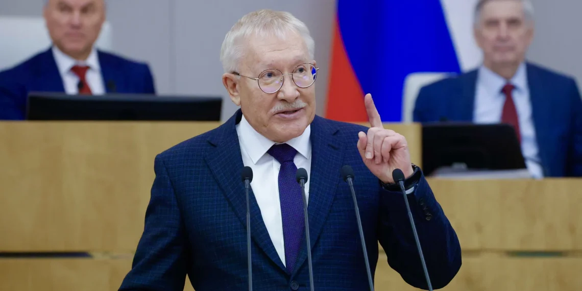 نائب روسي ينتقد زيارة زيلينسكي للسعودية ويحذر من تداعيات اقتصادية عالمية للحرب