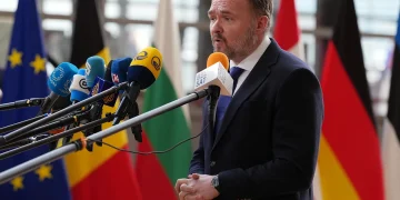 محلل: «التحول شرقًا» ساعد روسيا تكتيكيًا لكنه لا يعوض أوروبا استراتيجيًا