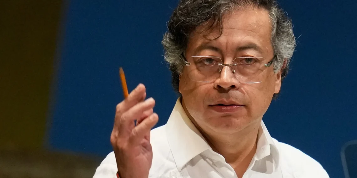 وفاة الممثل ولاعب الفنون القتالية تشاك نوريس عن 86 عامًا