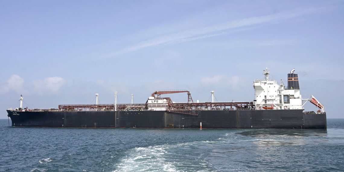 وفاة الممثل ولاعب الفنون القتالية تشاك نوريس عن 86 عامًا