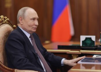 بوتين يعزي إيران في مقتل خامنئي ويطالب بوقف فوري للقتال