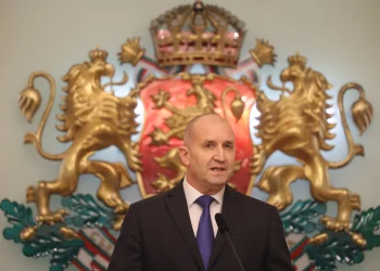 فوز رومن راديف في الانتخابات المبكرة ببلغاريا يعيد النقاش حول توجهات صوفيا داخل الاتحاد الأوروبي