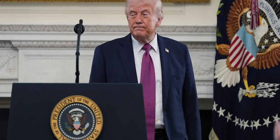 ترامب يمدد وقف إطلاق النار مع إيران إلى أجل غير محدد مع استمرار الحصار