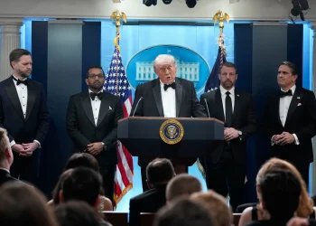 إطلاق نار قرب عشاء مراسلي البيت الأبيض واعتقال المشتبه به دون إصابة ترامب