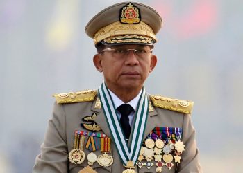 لافروف يبحث مع أمين عام منظمة شنغهاي للتعاون تعزيز دورها وسط تصاعد التوترات الدولية