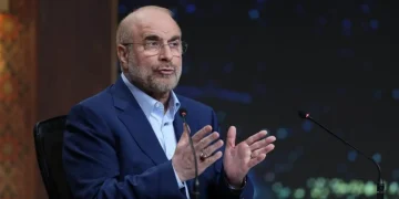 لقاء فانس وقاليباف في إسلام آباد قد يشكل لحظة تاريخية بين واشنطن وطهران