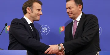 دخول معاهدة الصداقة والتعاون بين فرنسا والبرتغال حيّز التنفيذ