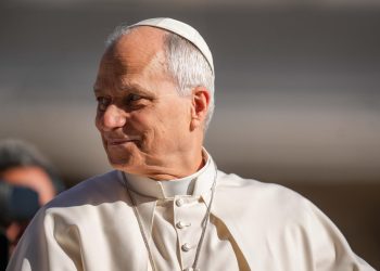 البابا ليو الرابع عشر يبدأ جولة أفريقية بأربع محطات تحت شعار السلام والوحدة