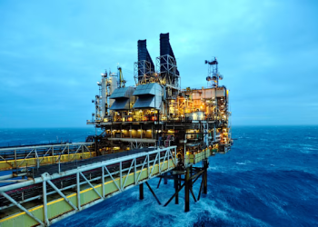 لقاء فانس وقاليباف في إسلام آباد قد يشكل لحظة تاريخية بين واشنطن وطهران