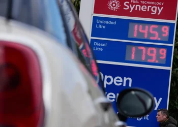 التضخم في بريطانيا يرتفع إلى 3.3% مع زيادة أسعار الطاقة بسبب الحرب في إيران