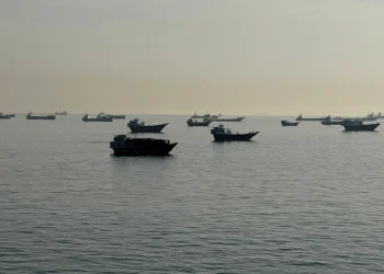 الولايات المتحدة تعلن تنفيذ ضربات في جنوب إيران وسط مفاوضات سلام جارية في الدوحة