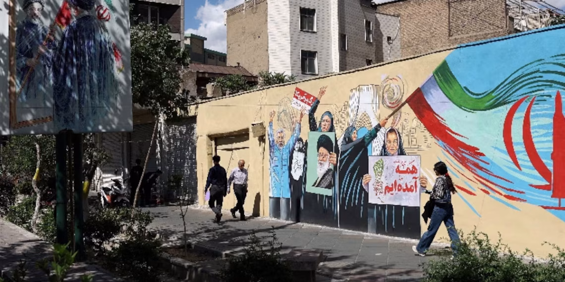 واشنطن وطهران في حرب استنزاف مفتوحة: النفط يختنق ومضيق هرمز يتحول إلى مركز الصراع العالمي
