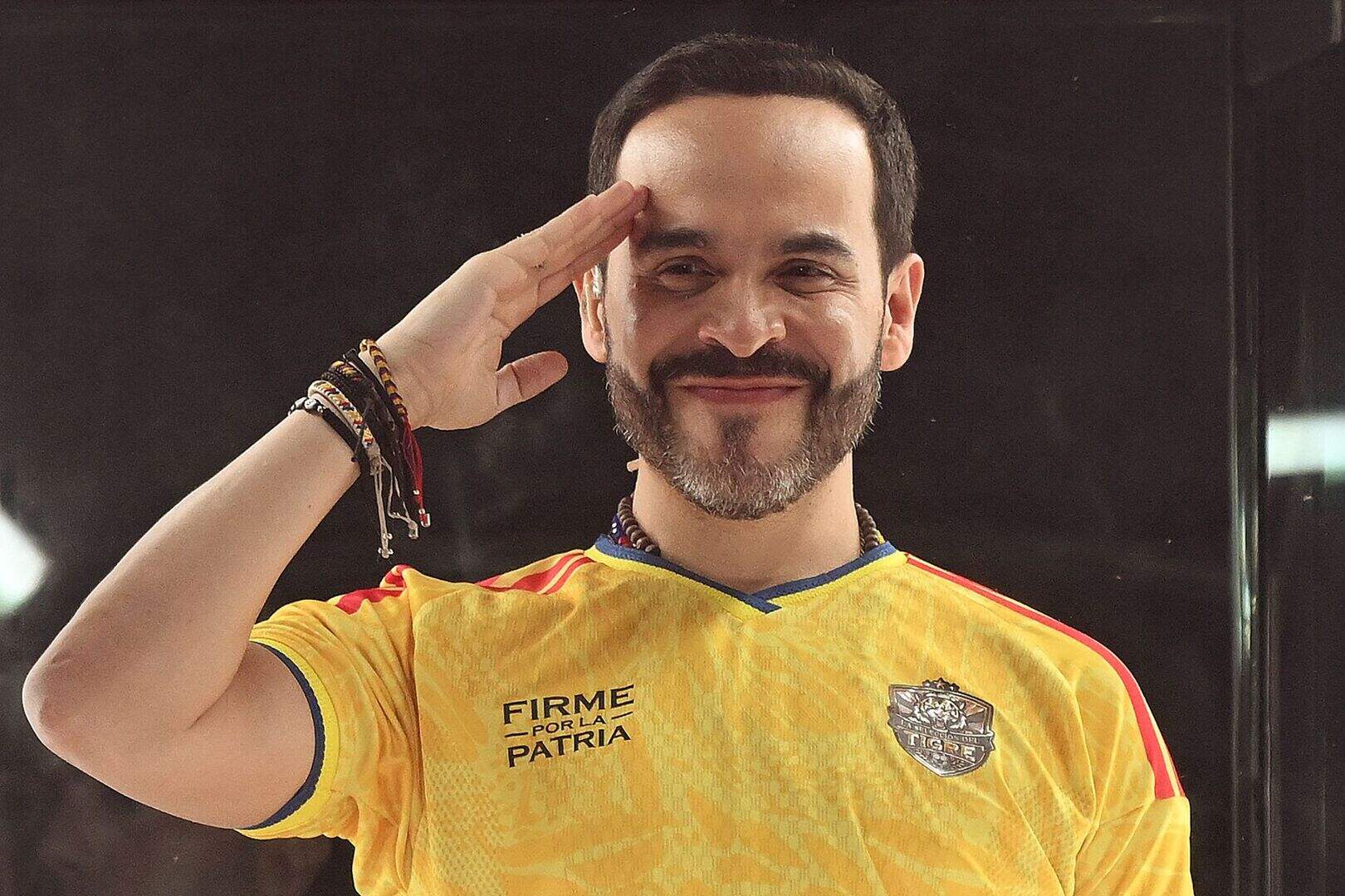 فوز أبيلاردو دي لا إسبرييا في انتخابات كولومبيا يشعل انقساماً سياسياً واحتجاجات في عدة مدن