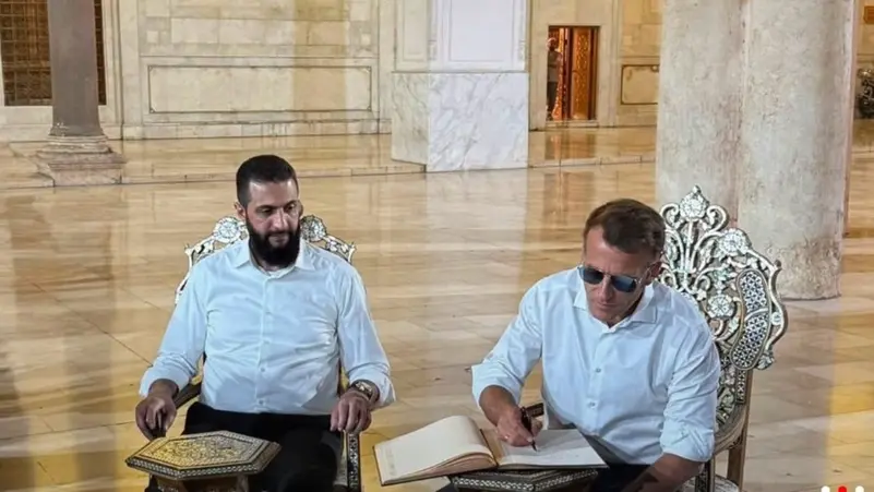 ماكرون يزور الجامع الأموي في دمشق برفقة الرئيس السوري أحمد الشرع