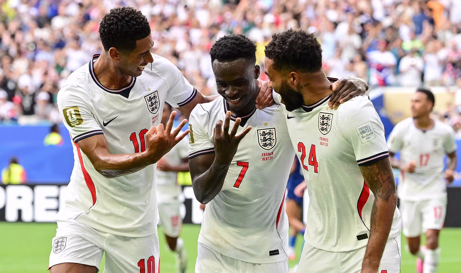 إنجلترا تحرز برونزية كأس العالم بفضل ثلاثية ساكا أمام فرنسا