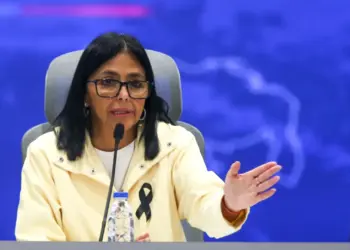 فنزويلا تعلن اتفاقاً نفطياً مع الولايات المتحدة لمدة 25 عاماً