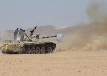 «جنود وهميون» وغياب الغطاء الجوي عجّلا بسقوط المخا في قبضة الحوثيين