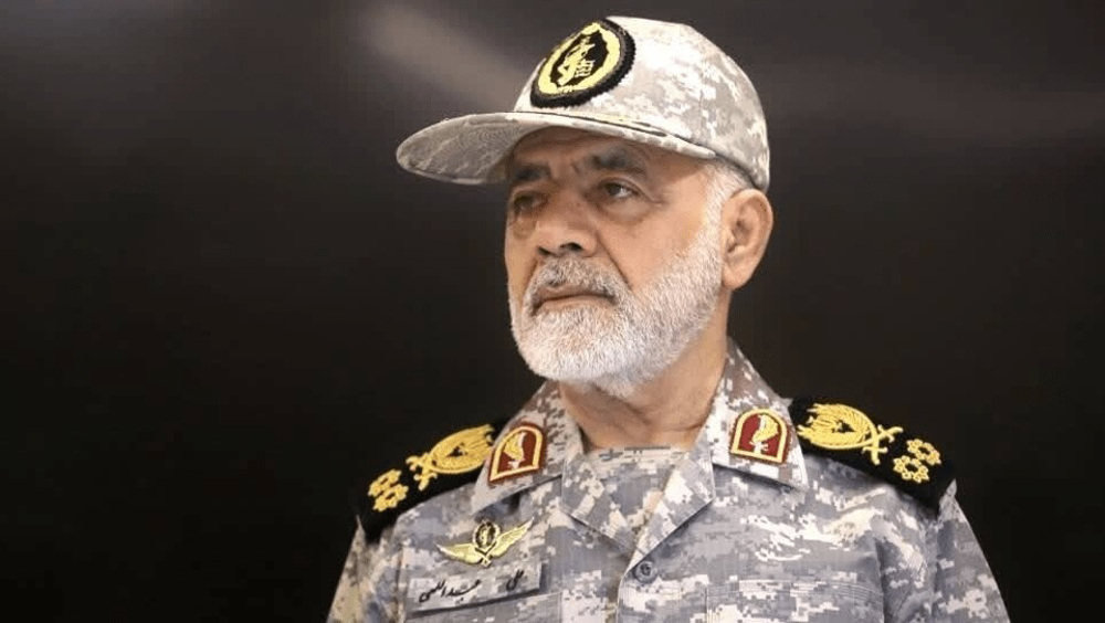 إيران تتعهد بمنع السفن الحربية الأمريكية من دخول الخليج وتشكك في تدمير قدراتها العسكرية